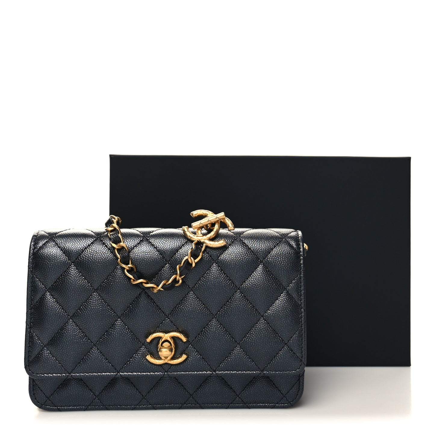 Pearly Caviar Quilted Fit For You Wallet On Chain WOC Black