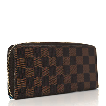 Louis Vuitton Damier Ebene 2017 Christmas Animation Clemence Wallet 3 of 7
