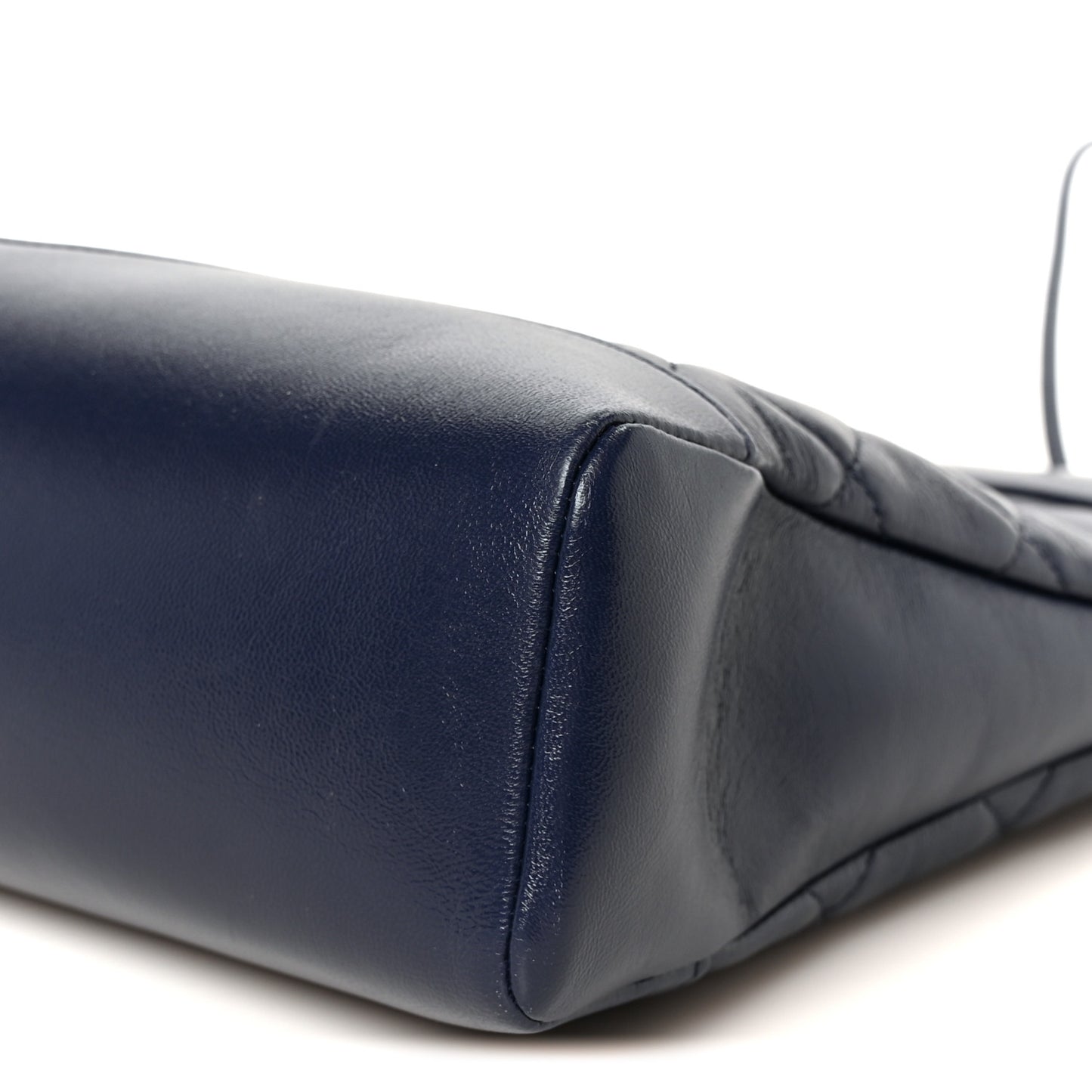 Shiny Lambskin Quilted 31 Shopping Bag Navy