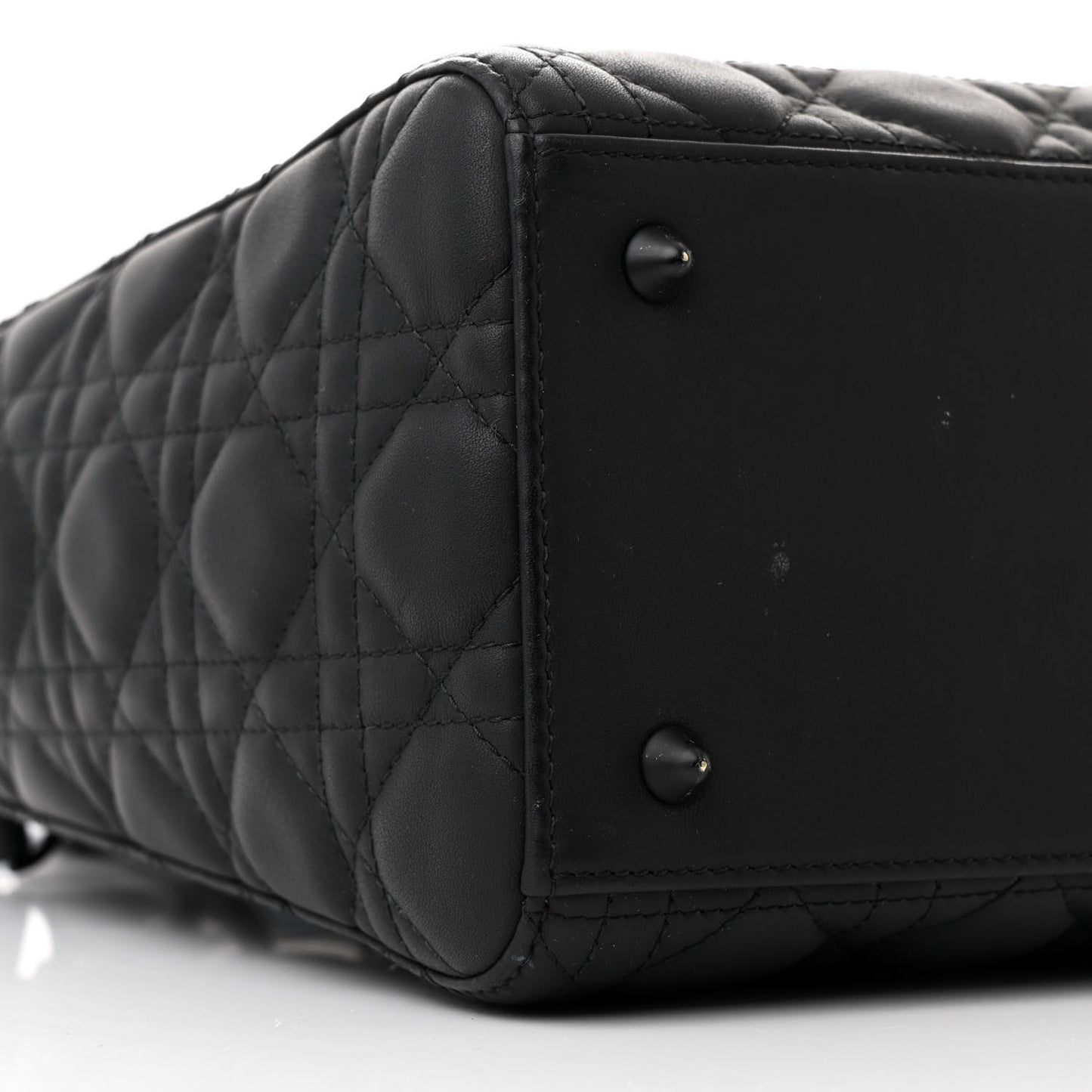 Ultra Matte Calfskin Cannage Medium Lady Dior Black