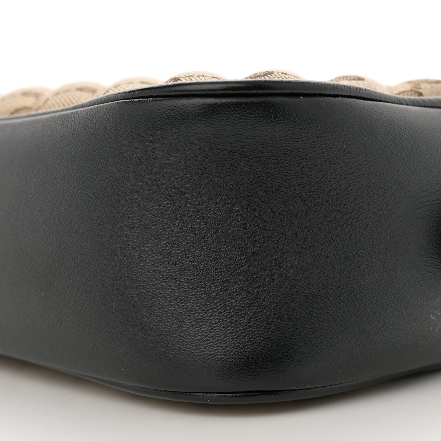 Monogram Matelasse Diagonal Small GG Marmont Chain Shoulder Bag Beige Black