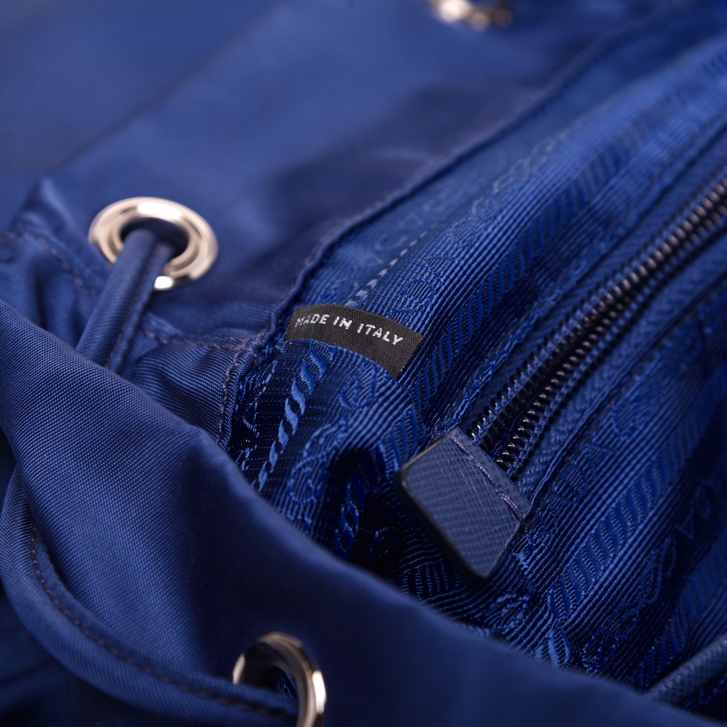 Tessuto Nylon Saffiano Vela Medium Backpack Baltico