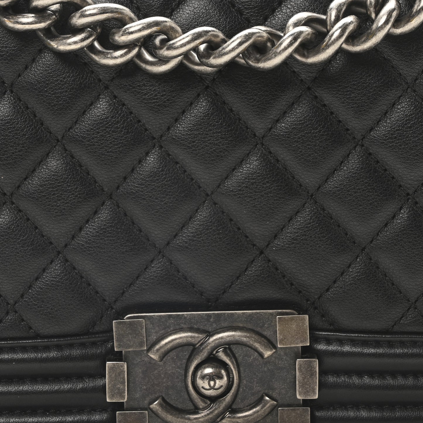 Lambskin Quilted Medium Boy Flap Black