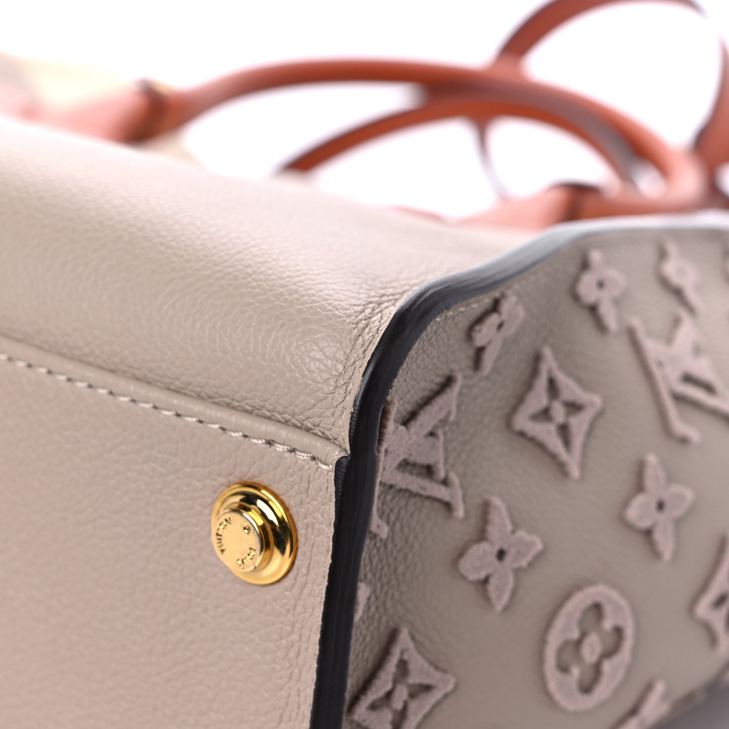 Calfskin Monogram Tufting On My Side Galet