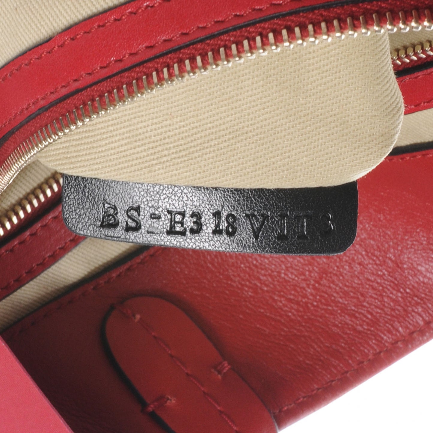 Vitello Va Va Voom Tote Red
