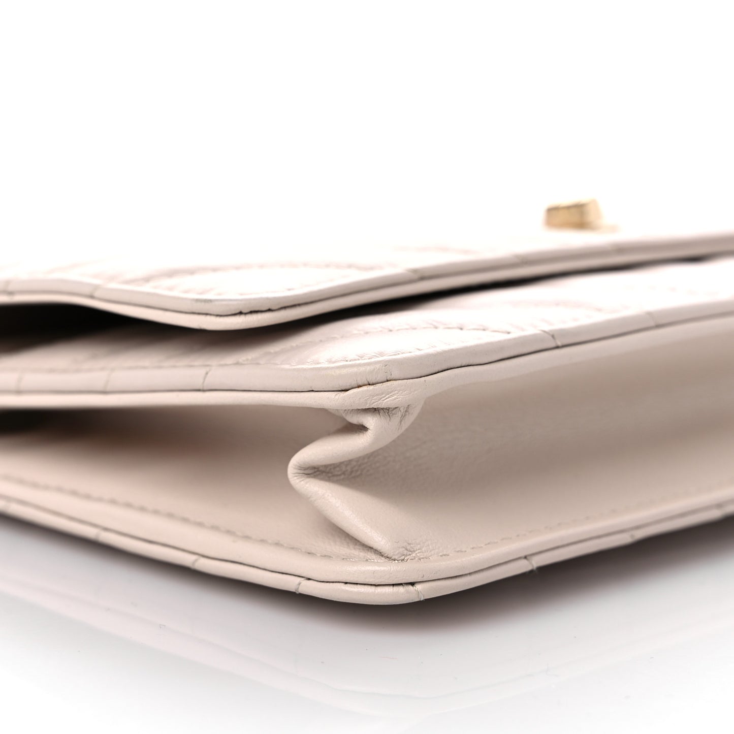 Aged Calfskin Chevron Quilted Reissue Wallet On Chain WOC White
