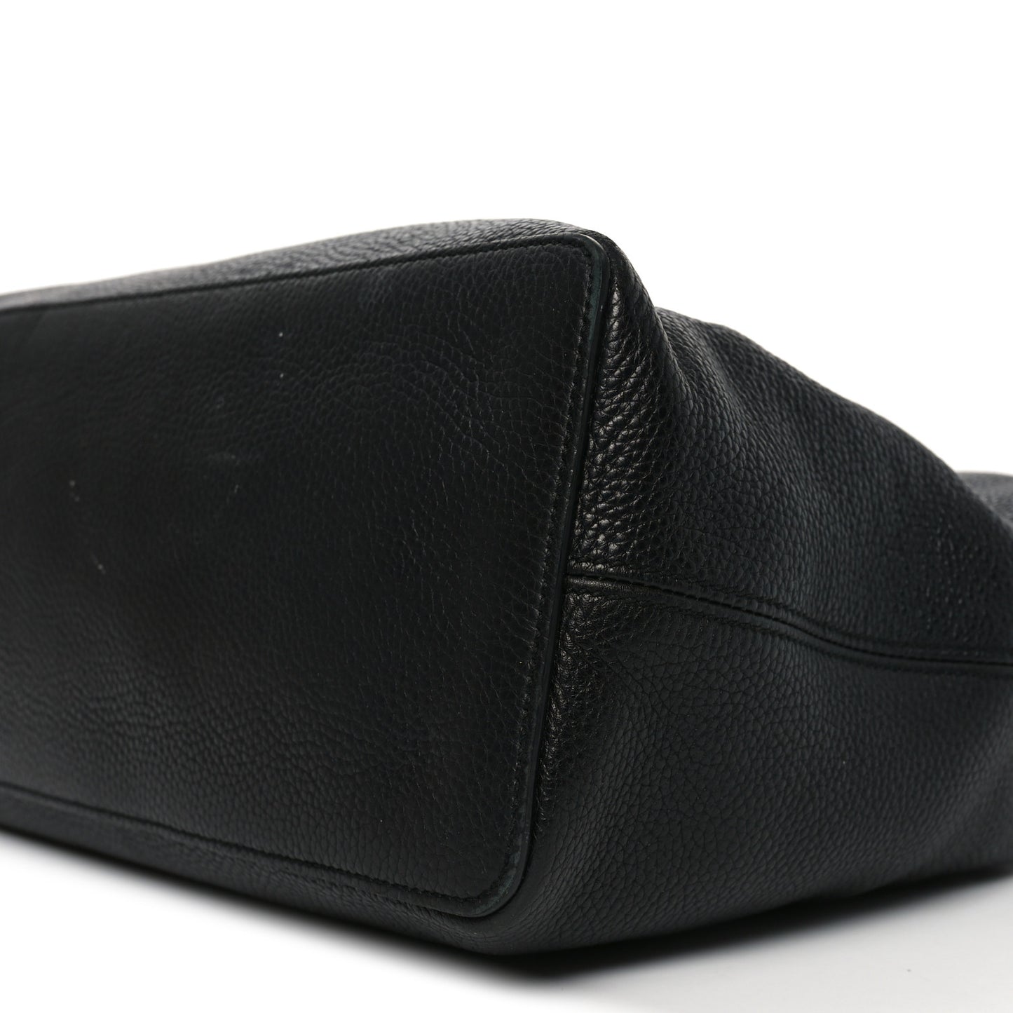 Pebbled Calfskin Large Soho Hobo Black