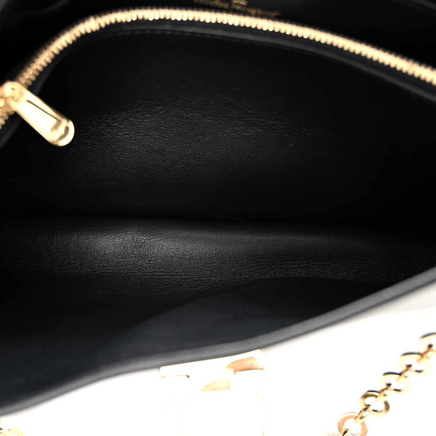 Calfskin Trifolio Shoulder Bag Black