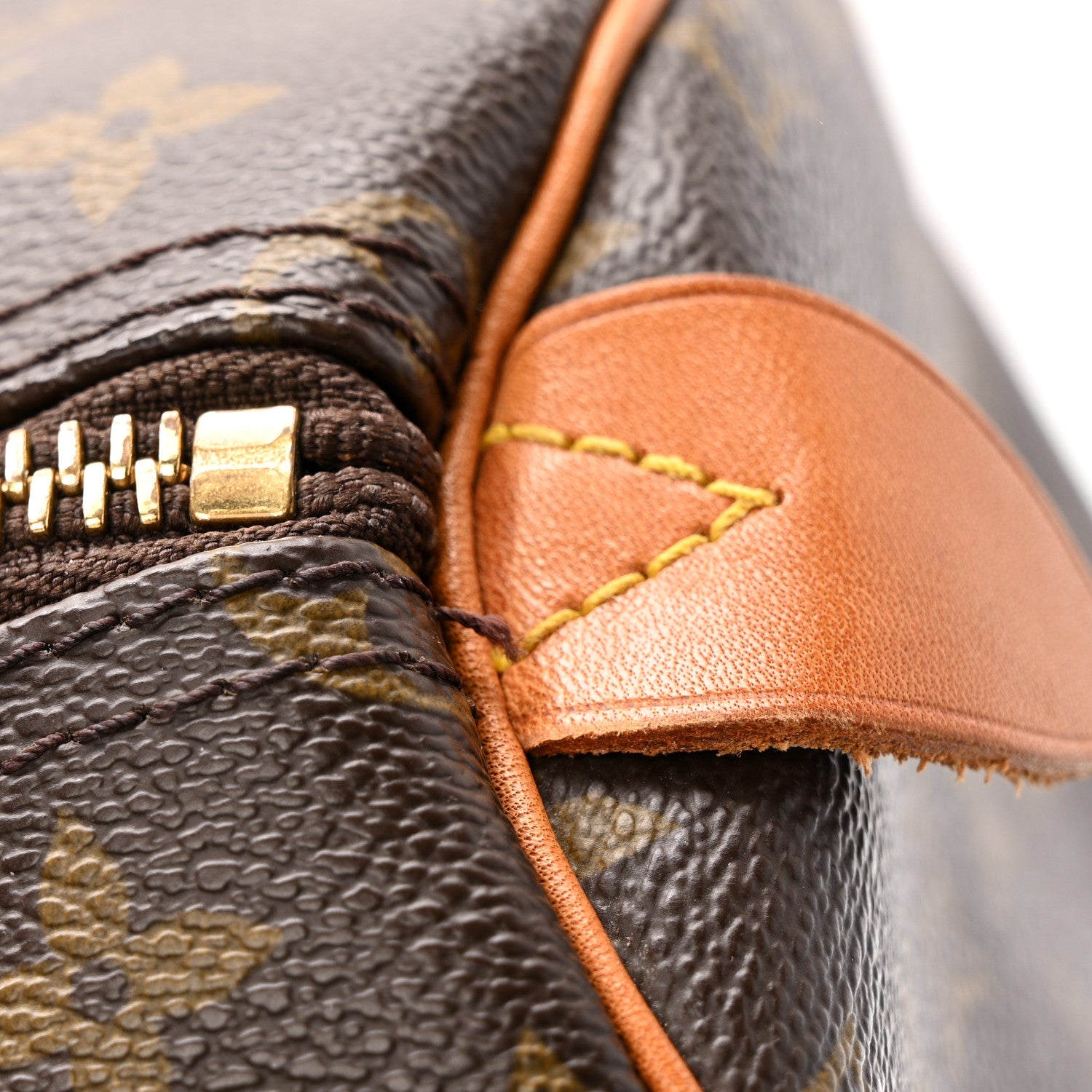Louis Vuitton Monogram Keepall 60 25 of 32