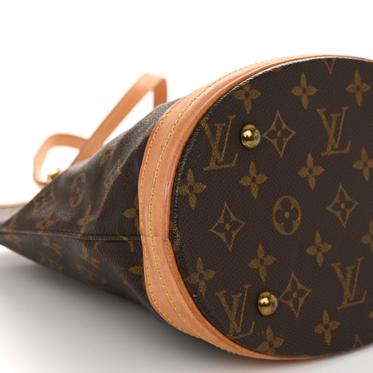Monogram Petit Bucket 23