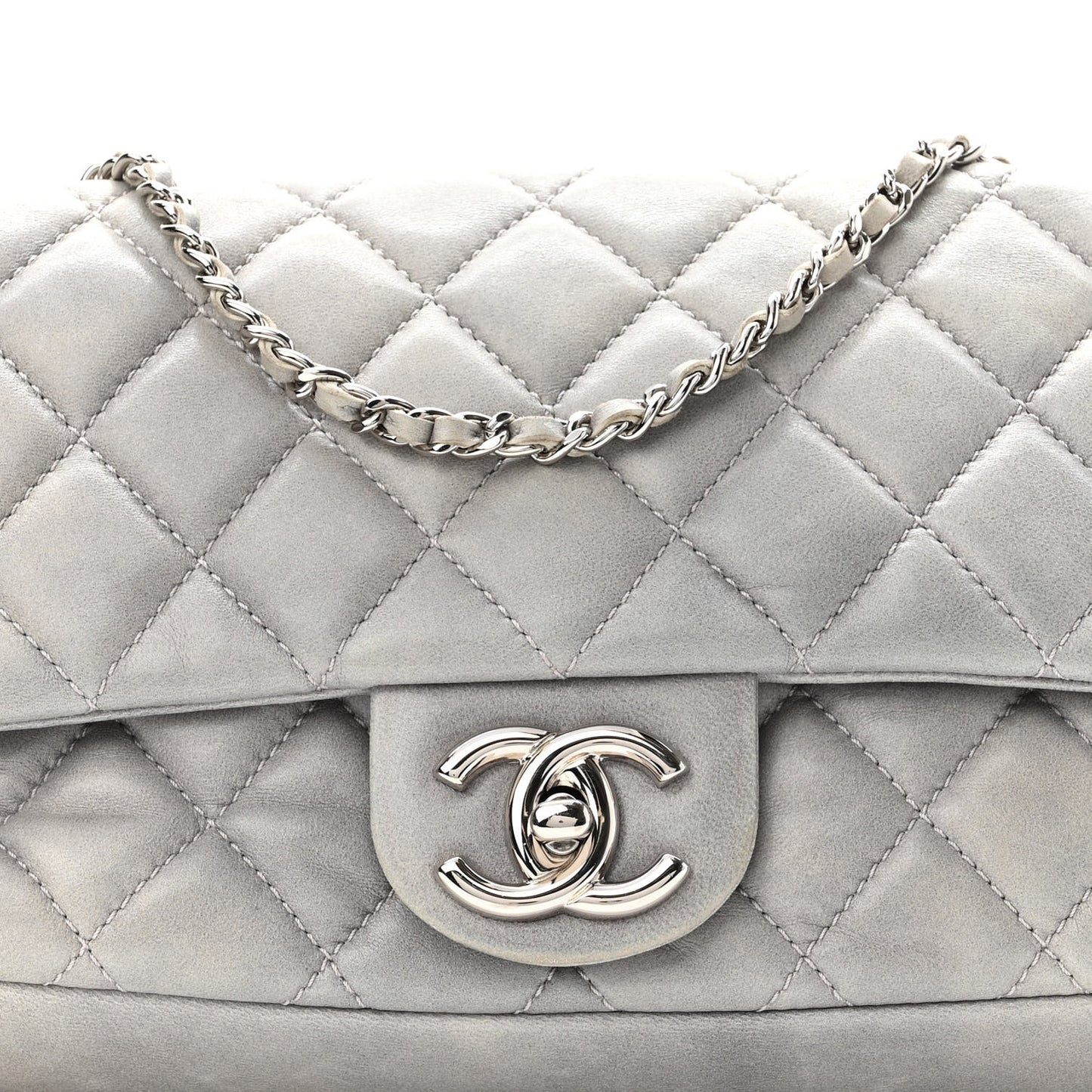 Rubber Quilted Lambskin Medium Coco Rain Flap Grey
