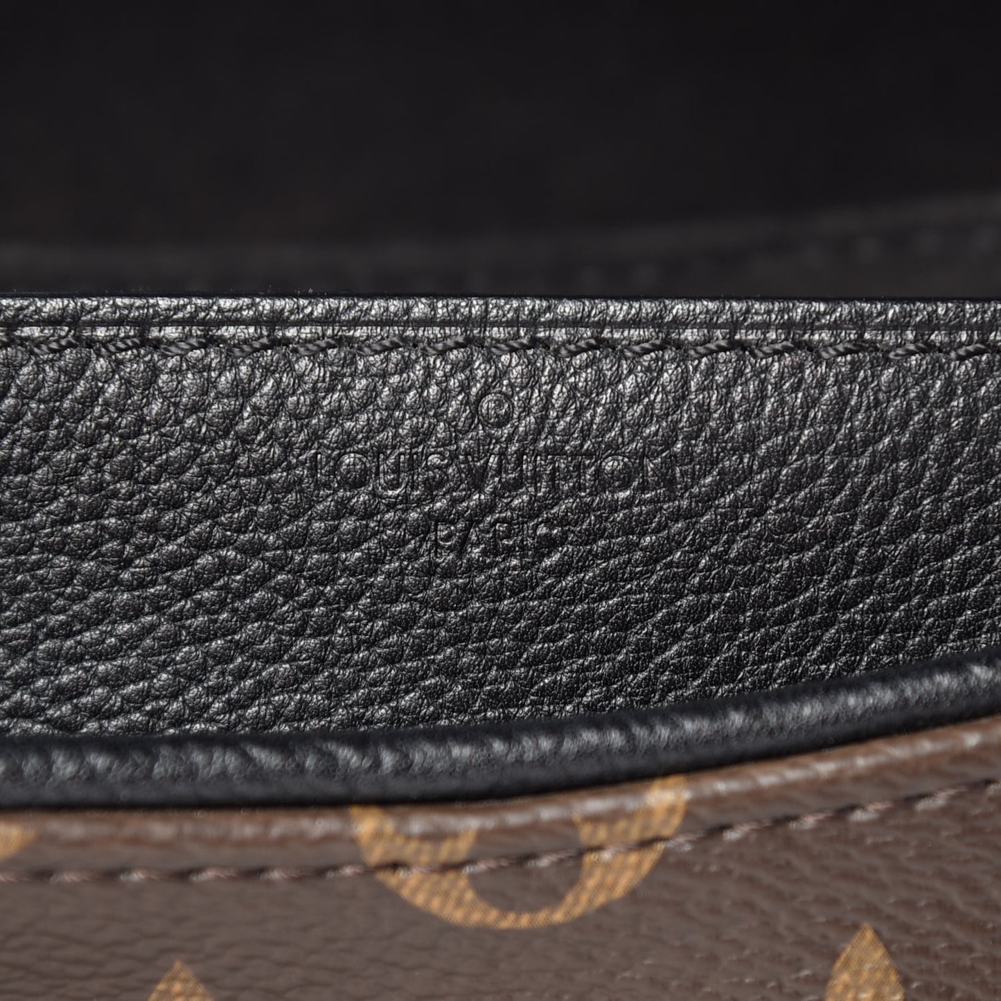 Monogram Pallas Chain Black