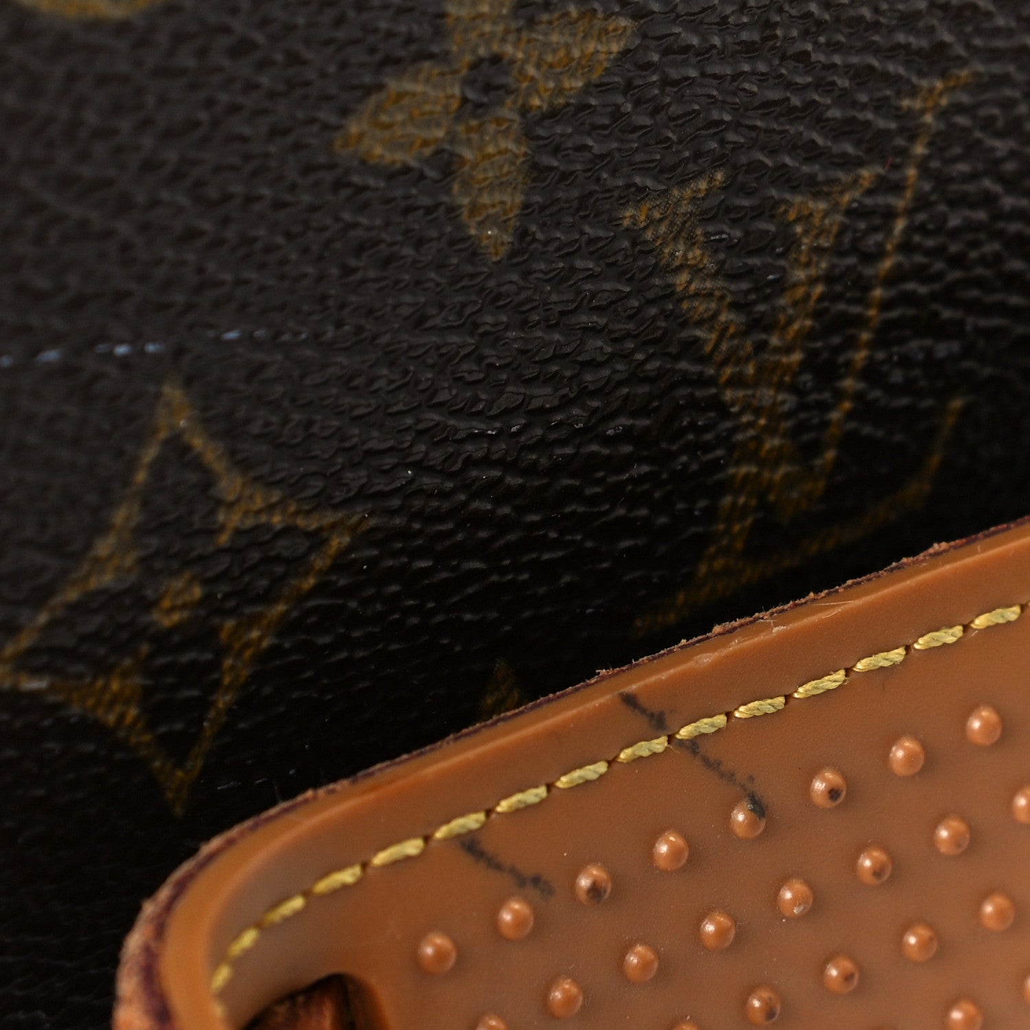 Louis Vuitton Monogram Saint Cloud GM 9 of 9