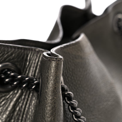 Gucci Metallic Pebbled Calfskin Medium Soho Chain Shoulder Bag Sasso 31 of 36