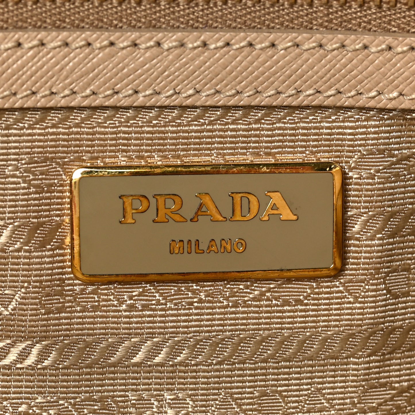 Saffiano Lux Large Tote Sabbia