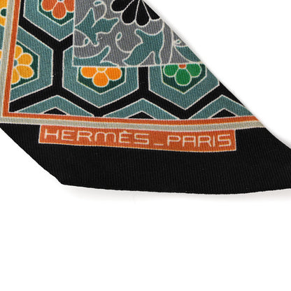 Hermes Silk Collections Imperiales Twilly Black Bouton D Or Vert 2 of 4