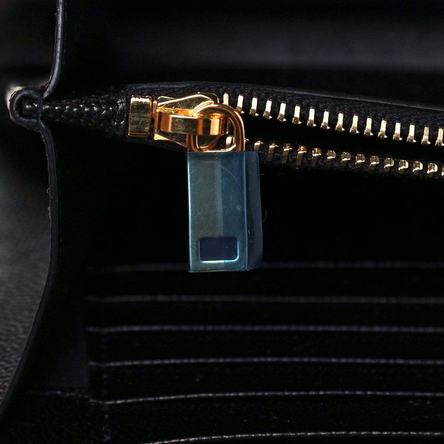 Grain De Poudre Matelasse Chevron Monogram Chain Wallet Black