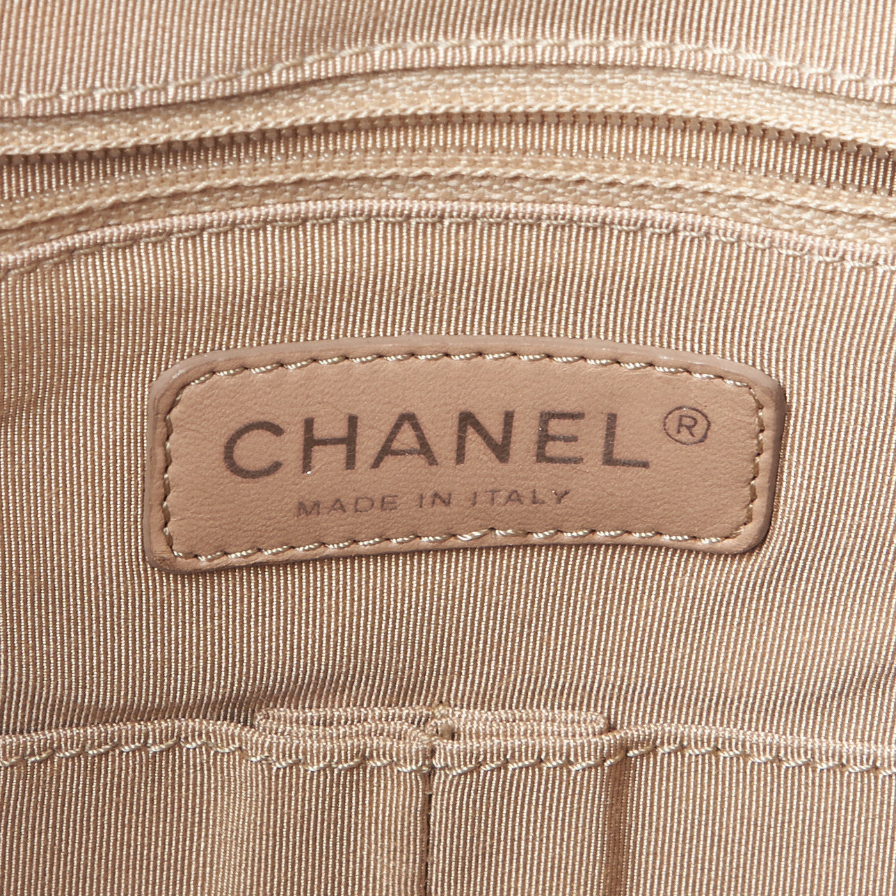 Chanel Caviar Quilted Expandable Zip Shoulder Bag Blue 9 of 10