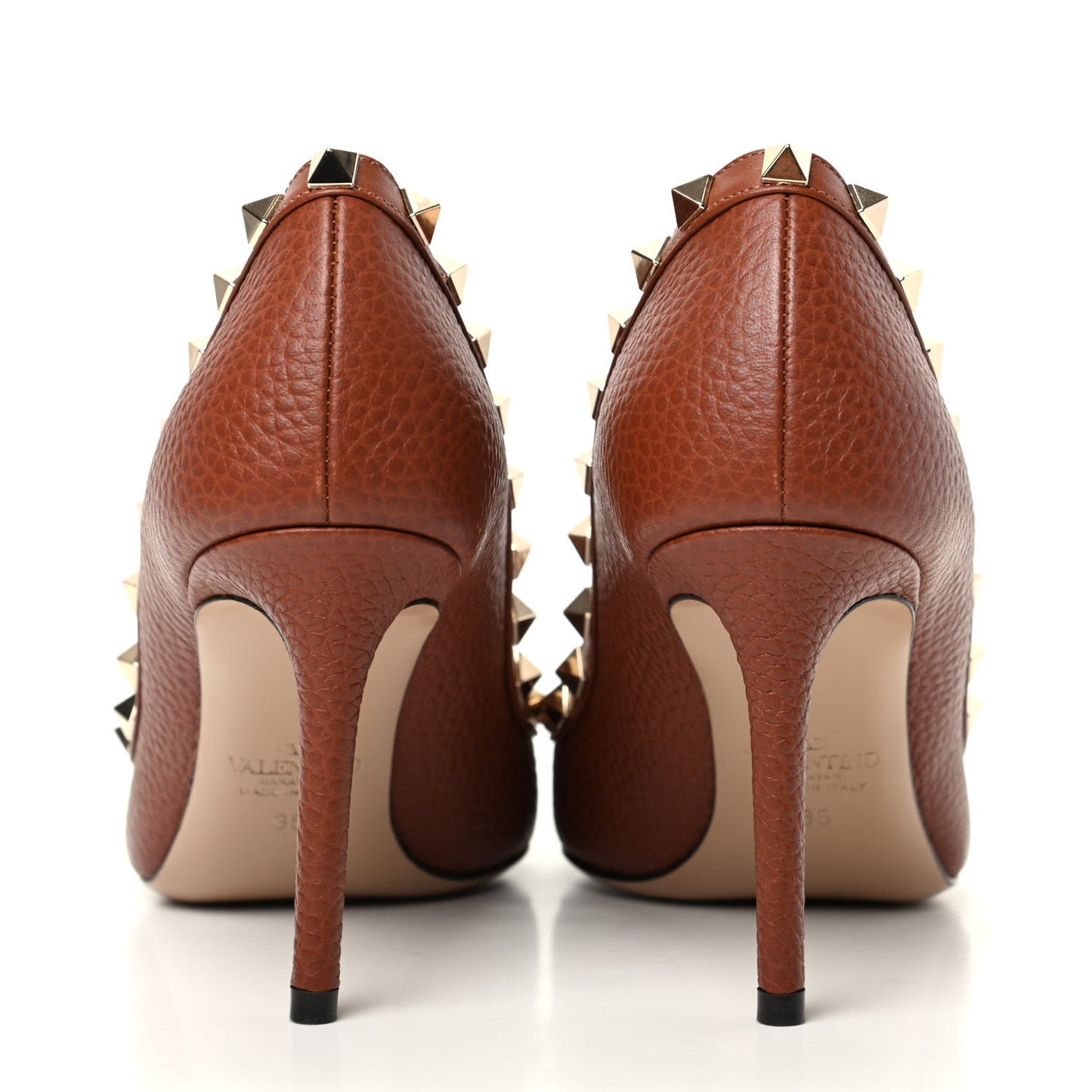 Pebbled Calfskin Rockstud 85mm Pumps 36 Cuoio