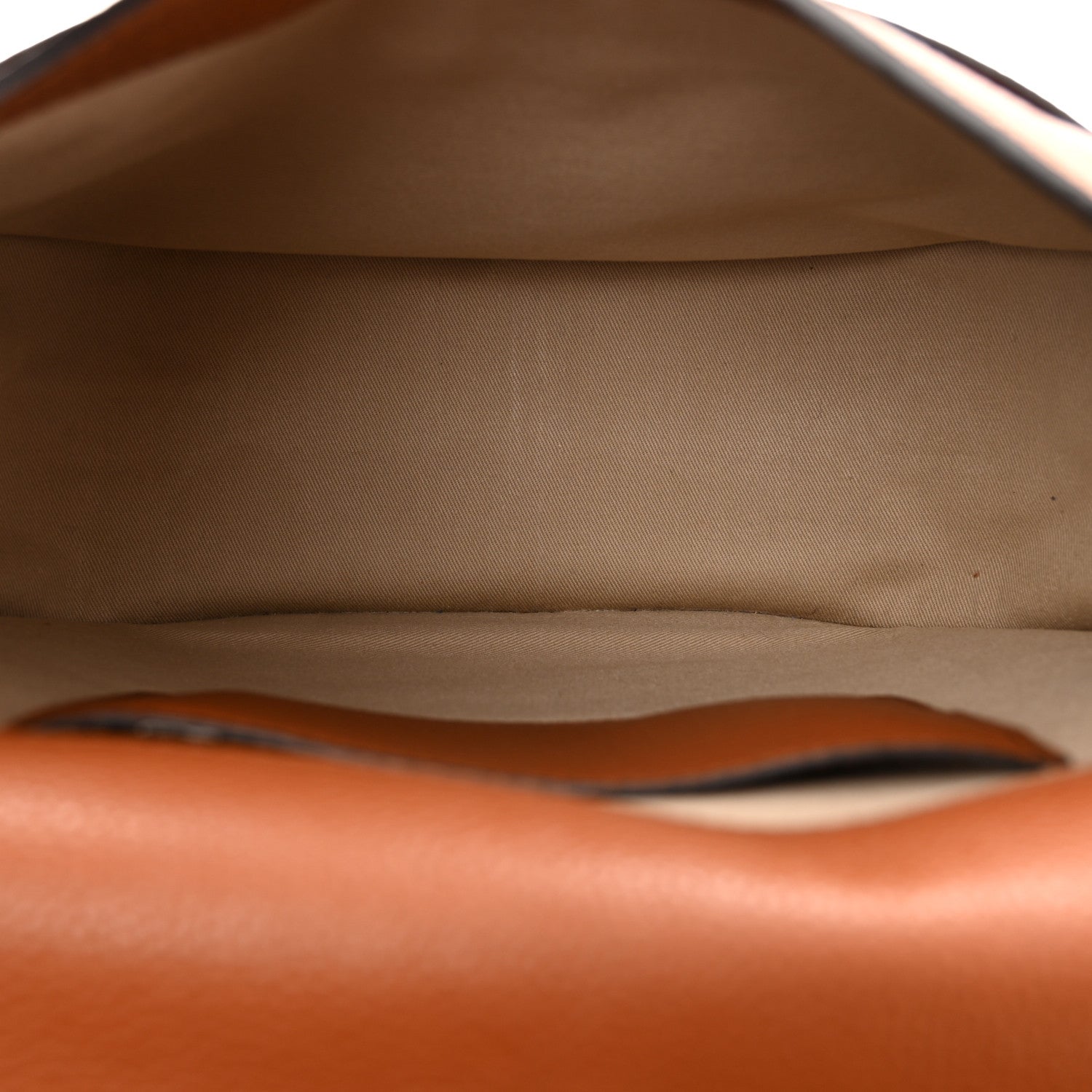 Chloe Calfskin Medium Marcie Round Crossbody Bag Tan 5 of 10