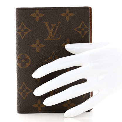 Louis Vuitton Monogram Passport Cover 2 of 7