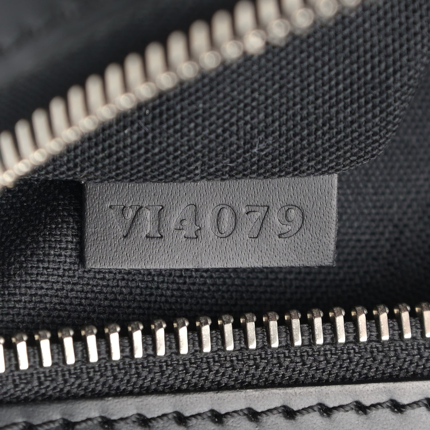 Louis Vuitton Damier Graphite Thomas 8 of 15