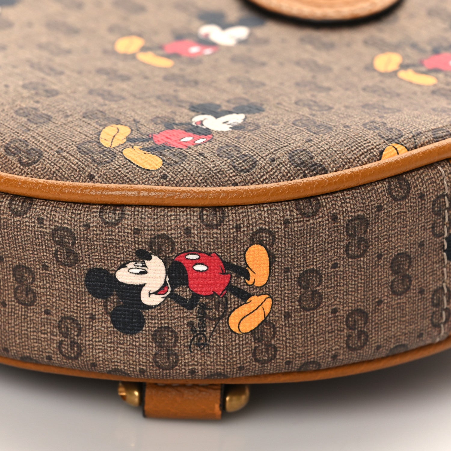Gucci X DISNEY Mini Vintage GG Supreme Monogram Mickey Mouse Round Backpack Beige Vintage Sun Oil 9 of 10