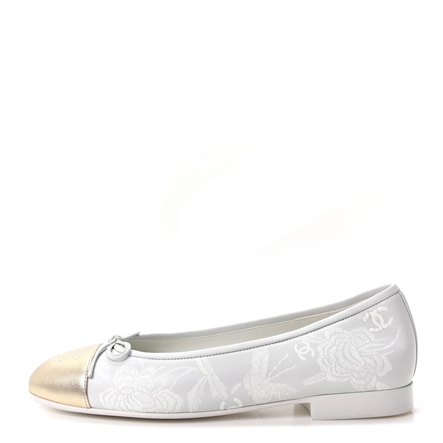 Lambskin Metallic Lambskin Cap Toe CC Ballet Flats 36 White Gold
