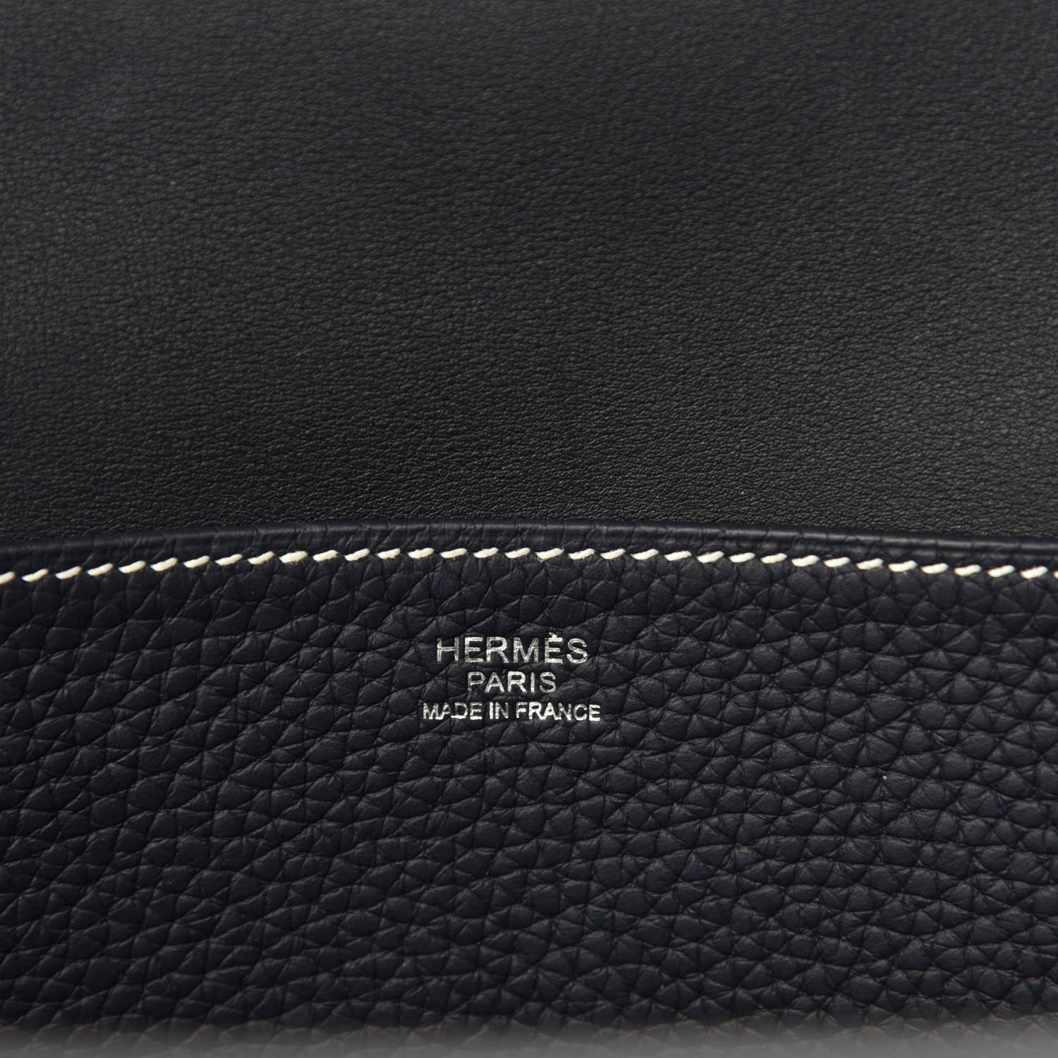 Hermes Taurillon Clemence Halzan 31 GM Bleu Nuit 8 of 11