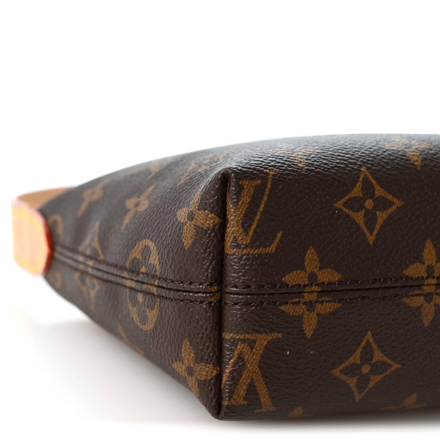 Louis Vuitton Monogram Hills Pochette 8 of 9