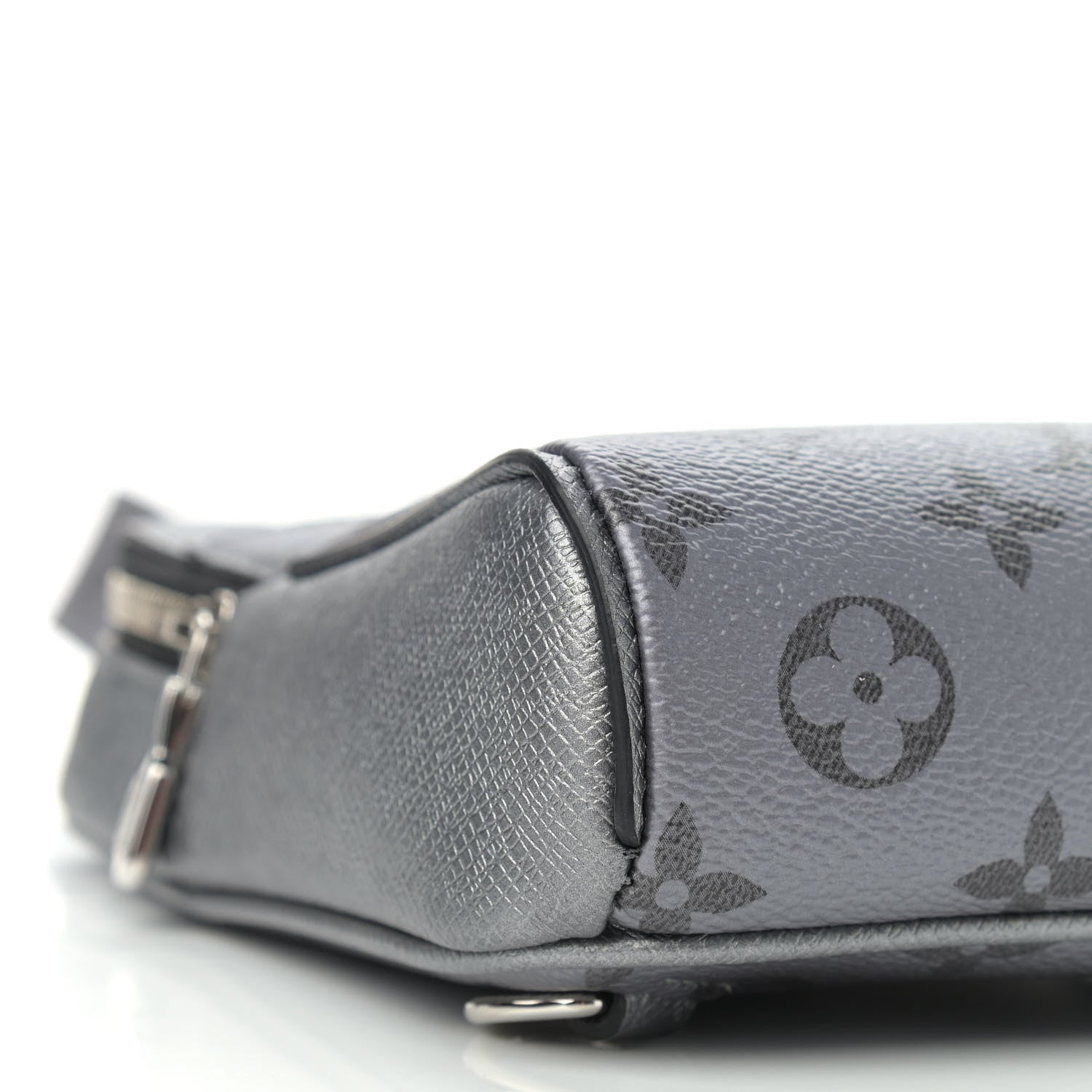 Louis Vuitton Taigarama Outdoor Slingbag Gunmetal Silver 8 of 10