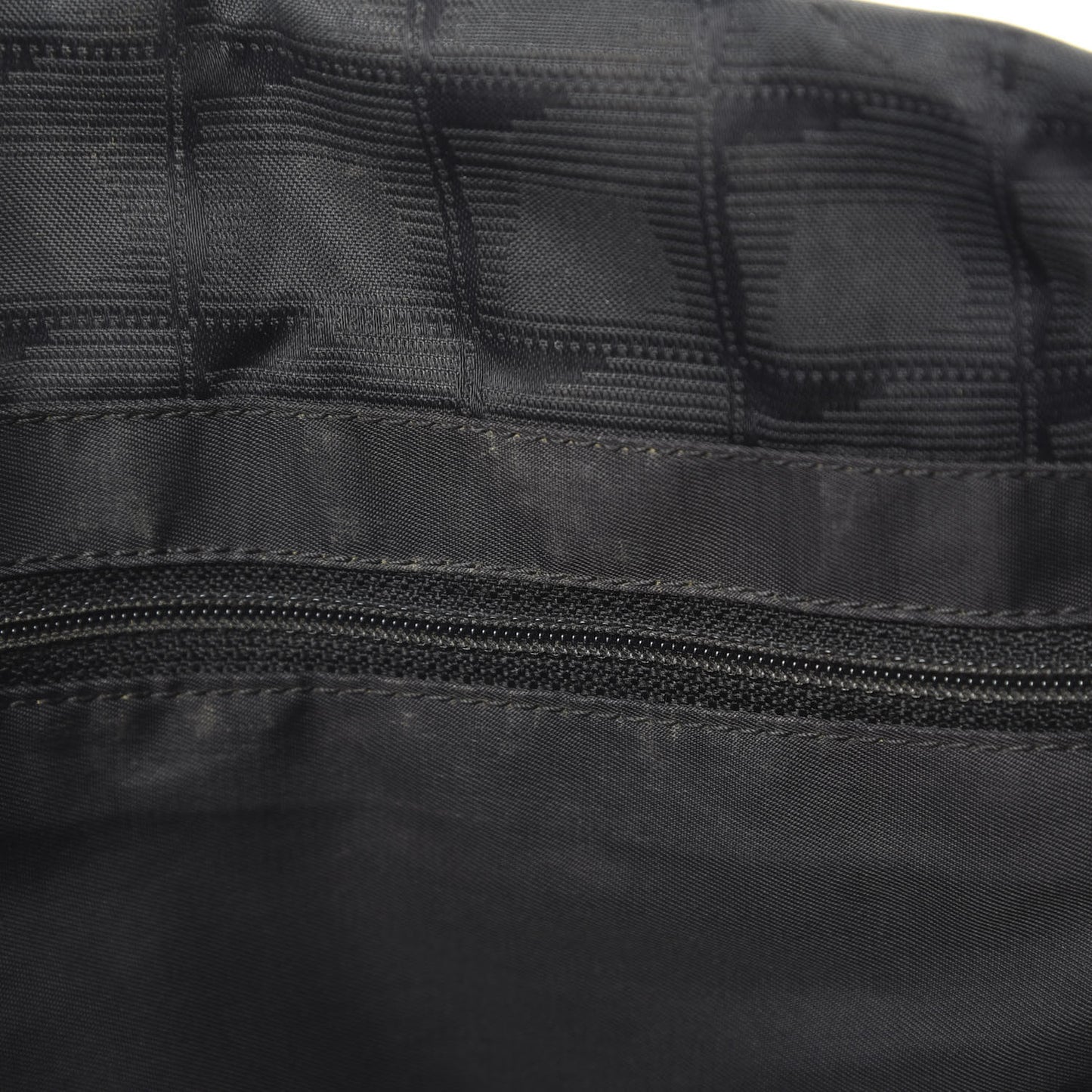 Nylon Medium Travel Tote Black