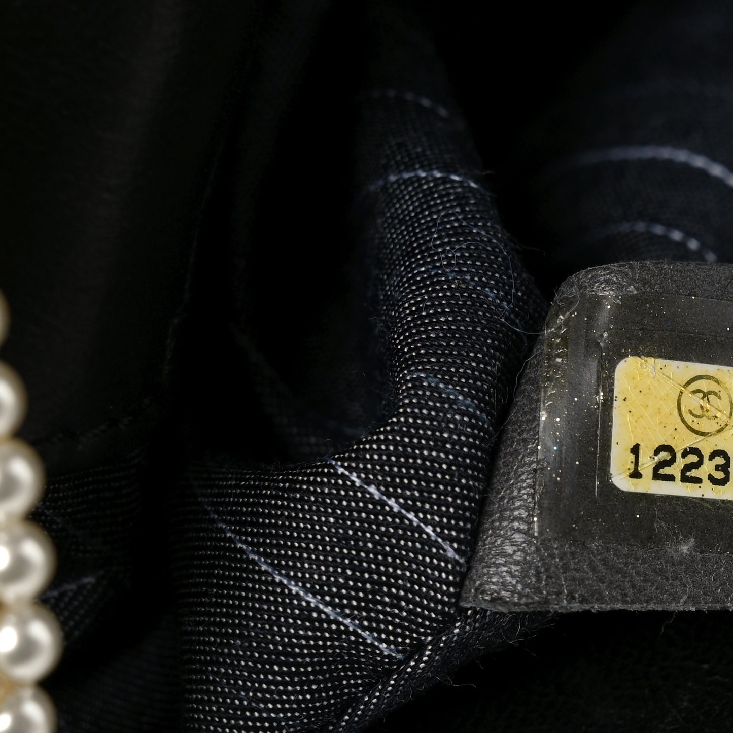 Lambskin Quilted Medium Westminster Pearl Flap Black