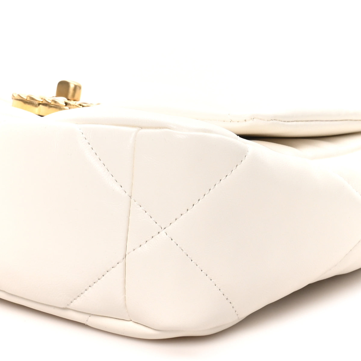 Lambskin Quilted Medium Chanel 19 Flap White