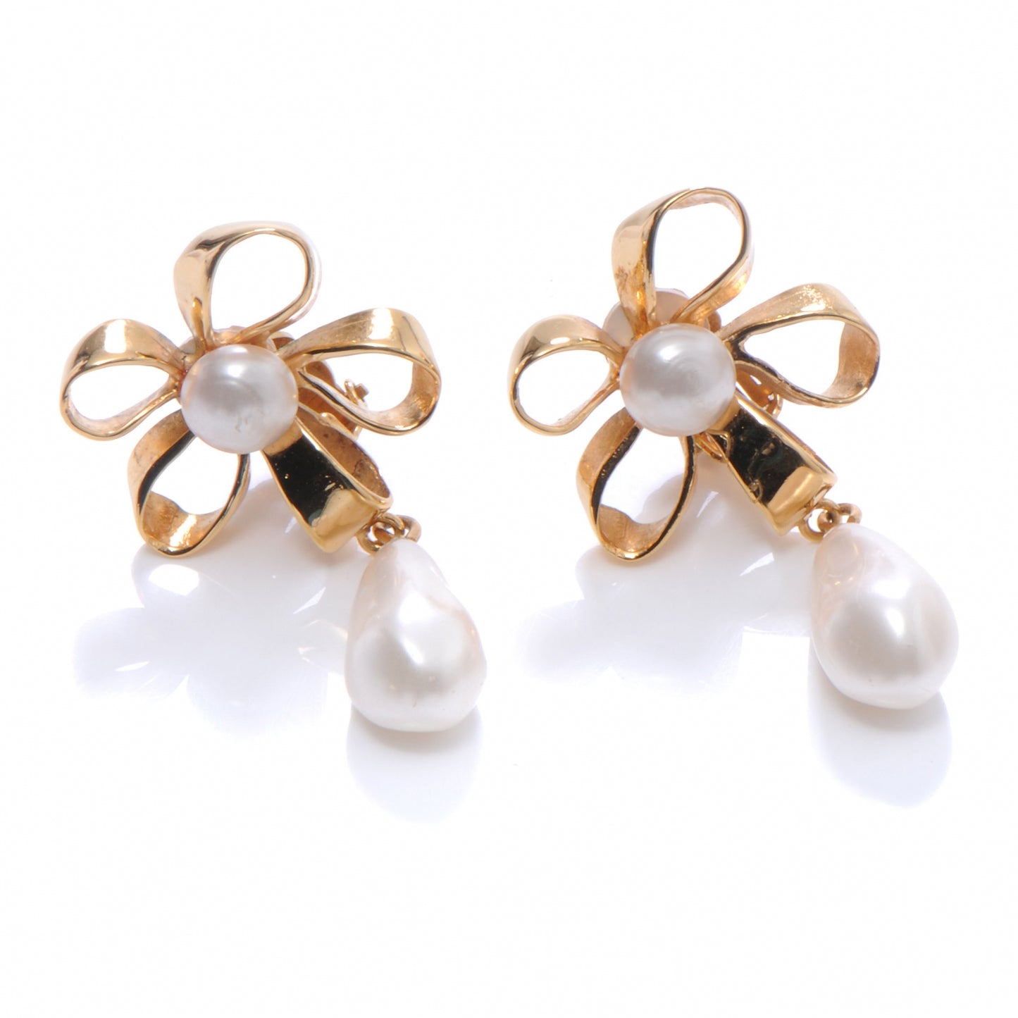Pearl CC Dangle Clip On Earrings