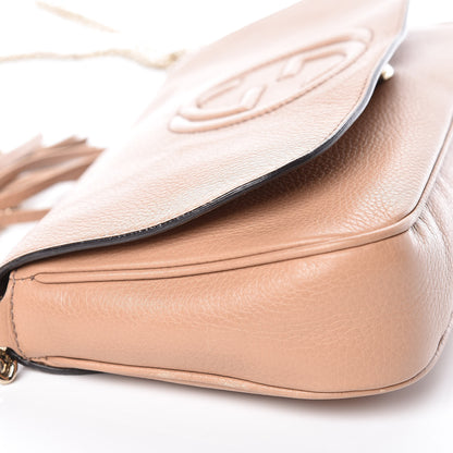 Gucci Pebbled Calfskin Medium Soho Flap Crossbody Camelia 9 of 15