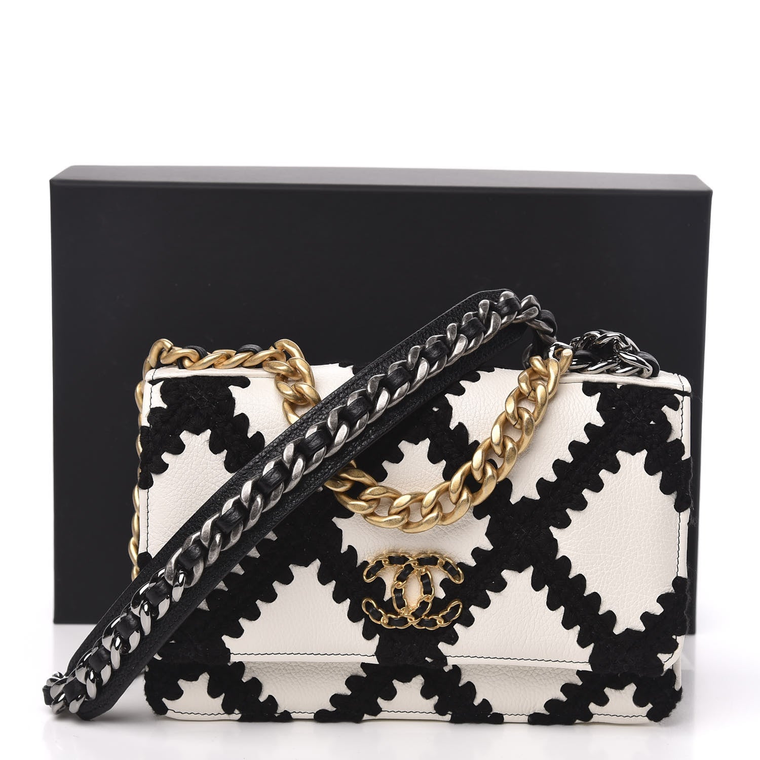 Chanel Calfskin Crochet 19 Wallet On Chain WOC White Black 12 of 12