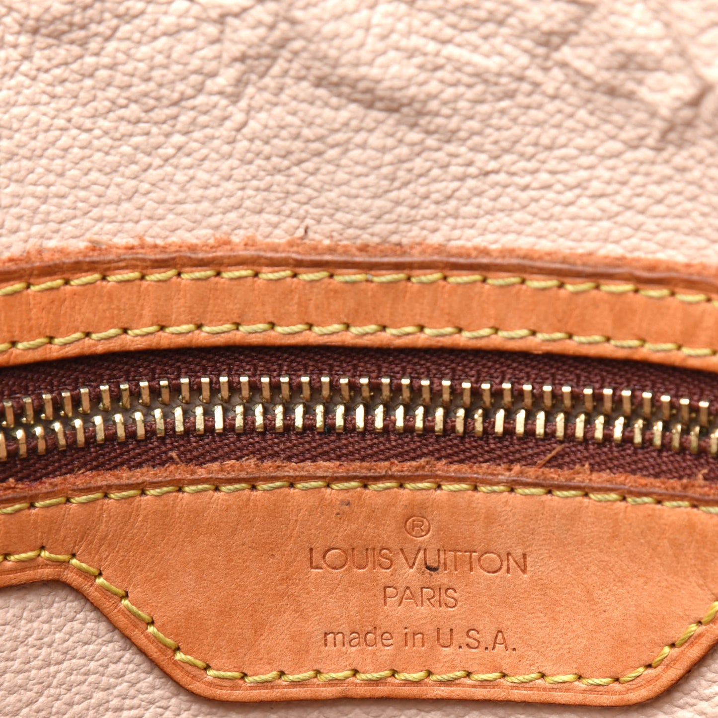 Monogram Petit Bucket 23