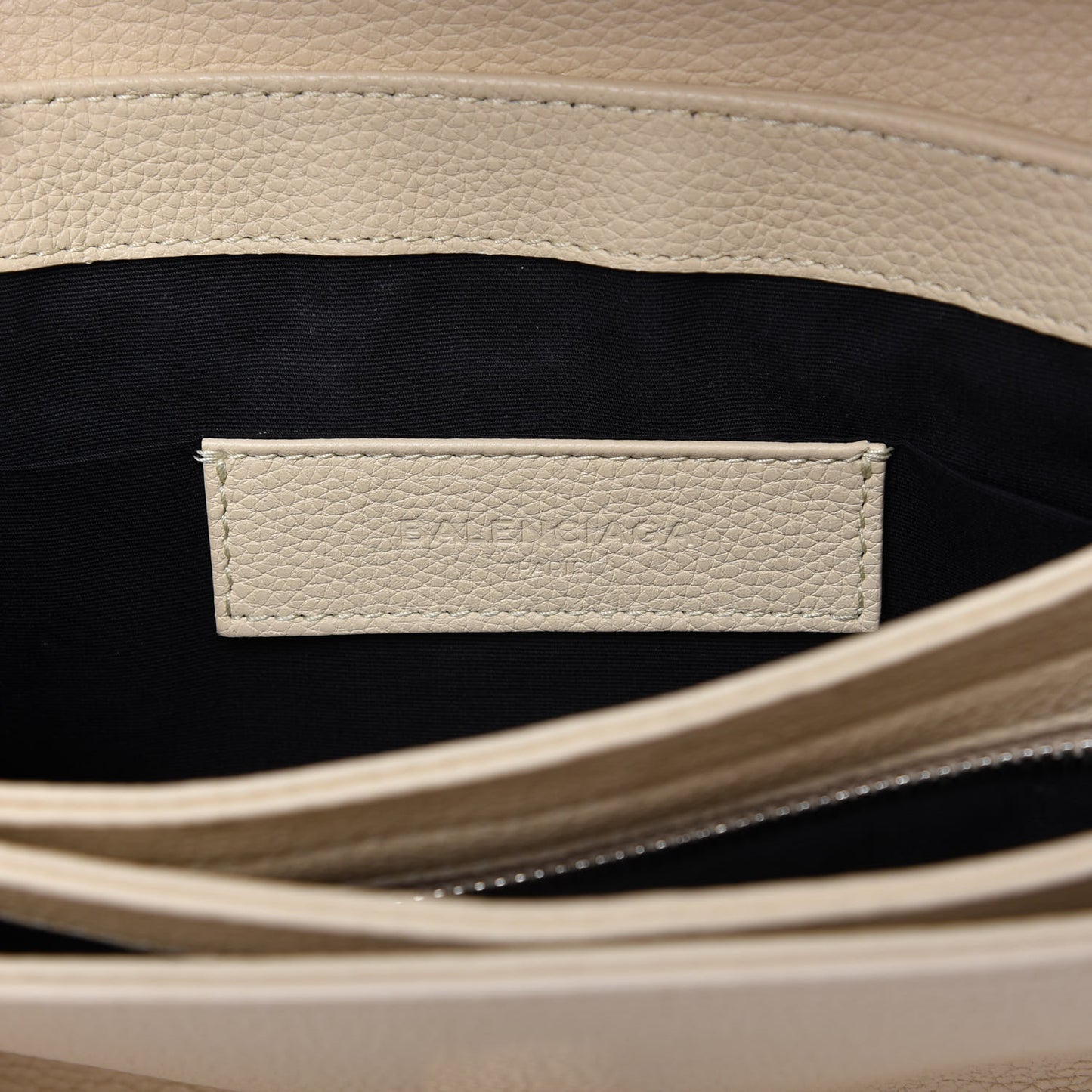 Grained Calfskin Le Dix Soft Courrier Blanc Creme