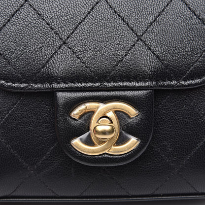 Chanel Goatskin Chic Pearls Clutch On Chain Black 10 of 11