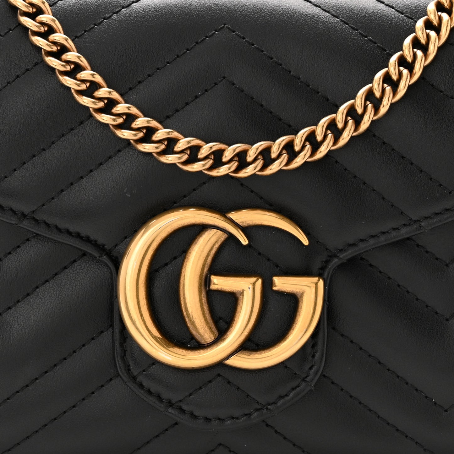 Calfskin Matelasse GG Marmont Chain Wallet Black