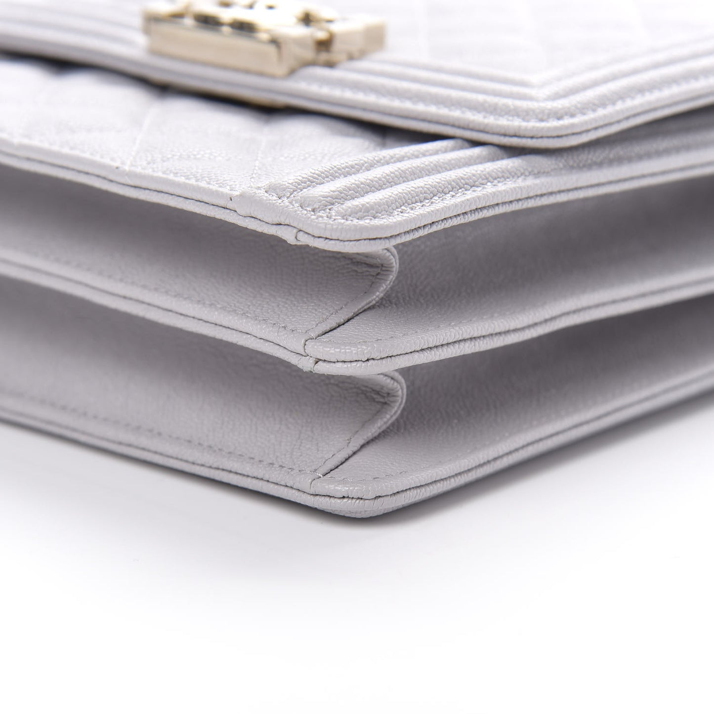 Caviar Quilted North South Boy Flap Light Grey