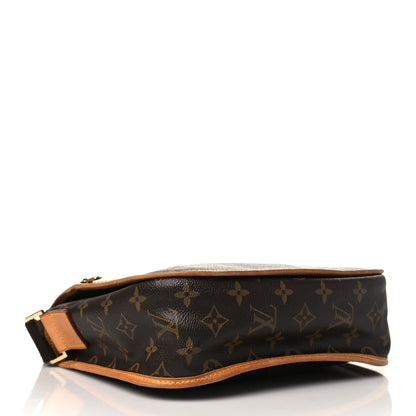 Louis Vuitton Monogram Bosphore PM Messenger 4 of 10