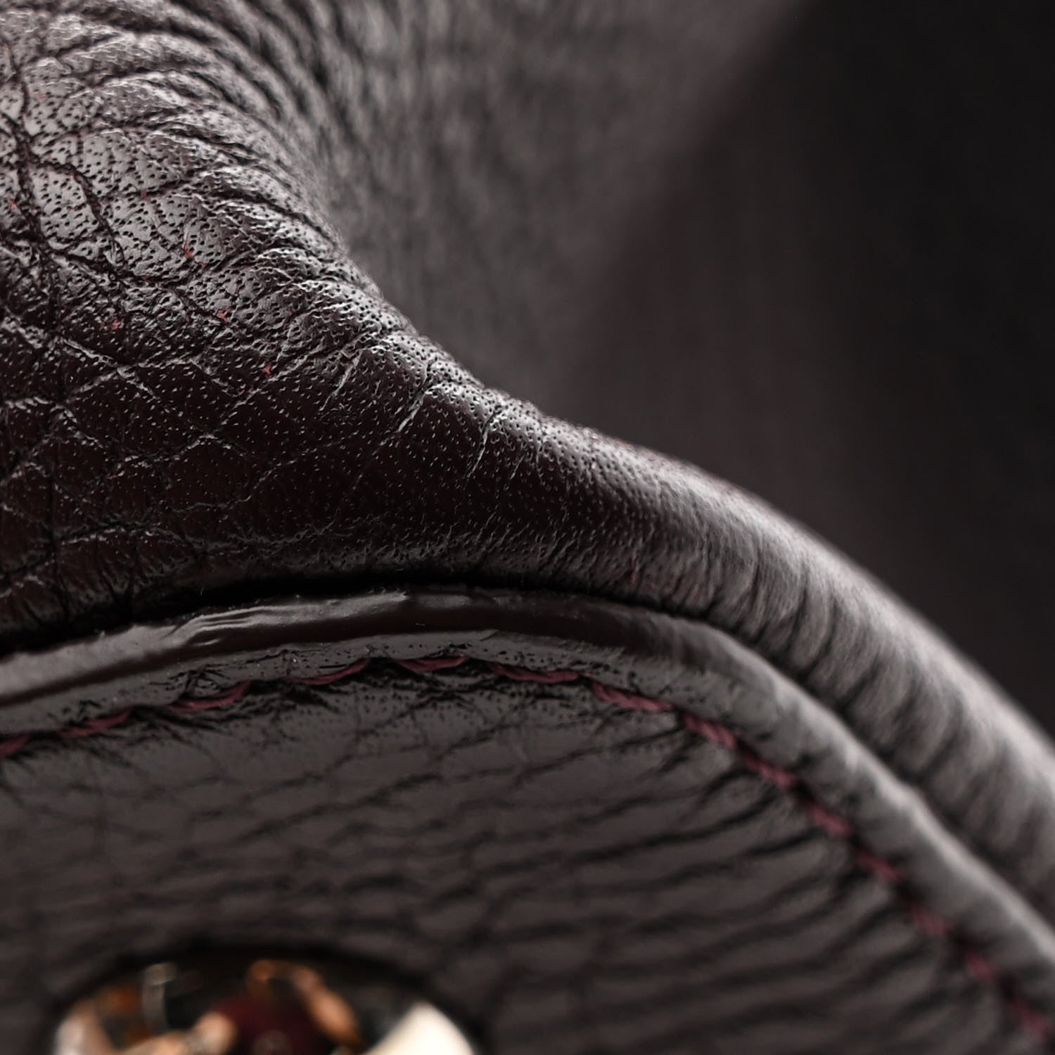 Louis Vuitton Taurillon Capucines MM Quetsche 13 of 16