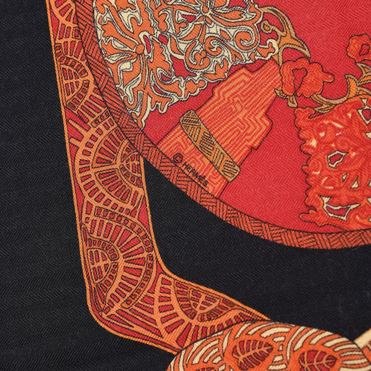 Cashmere Silk Art Des Steppes Scarf 90