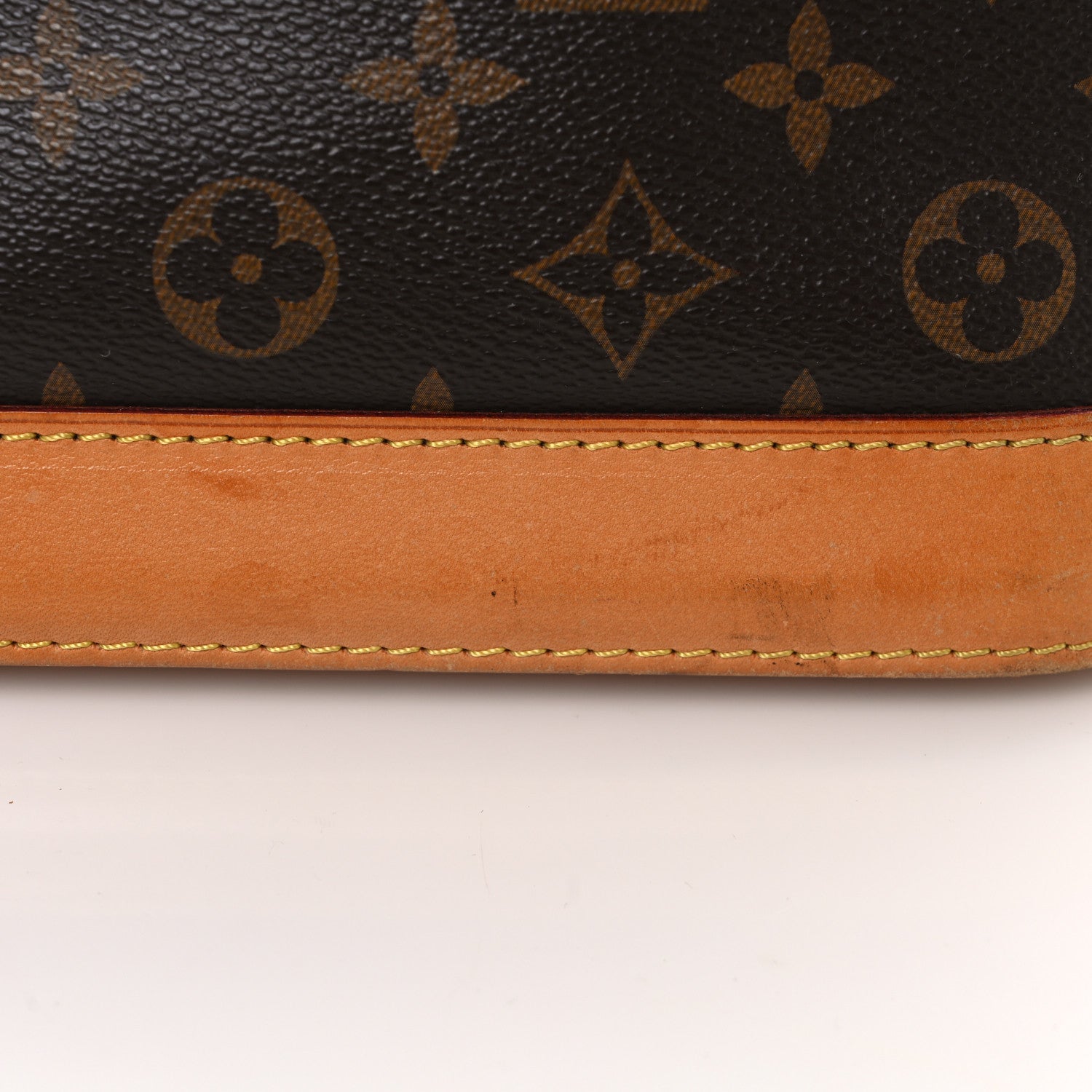 Louis Vuitton Monogram Alma PM 14 of 14