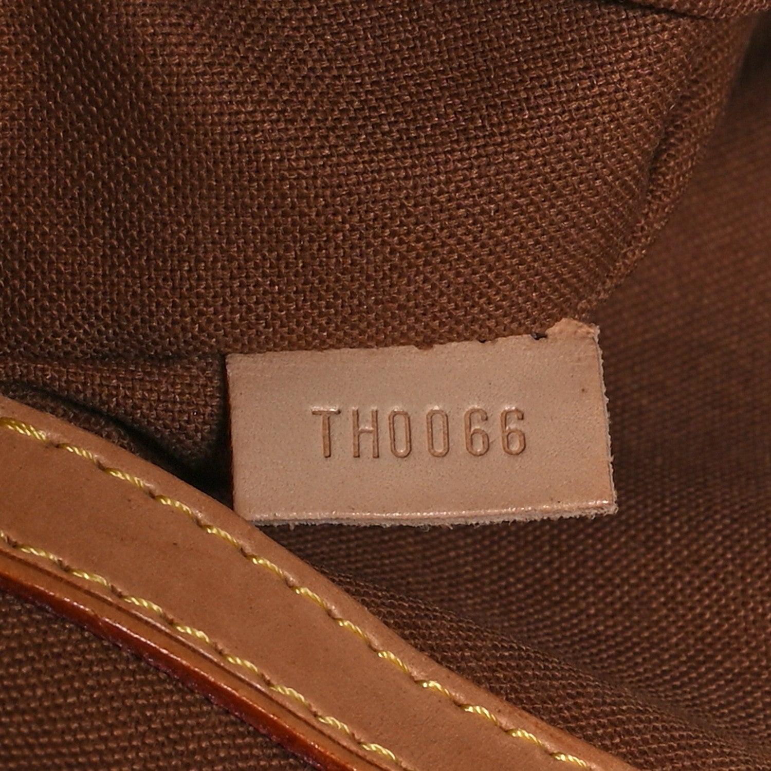 Louis Vuitton Monogram Carryall 7 of 12