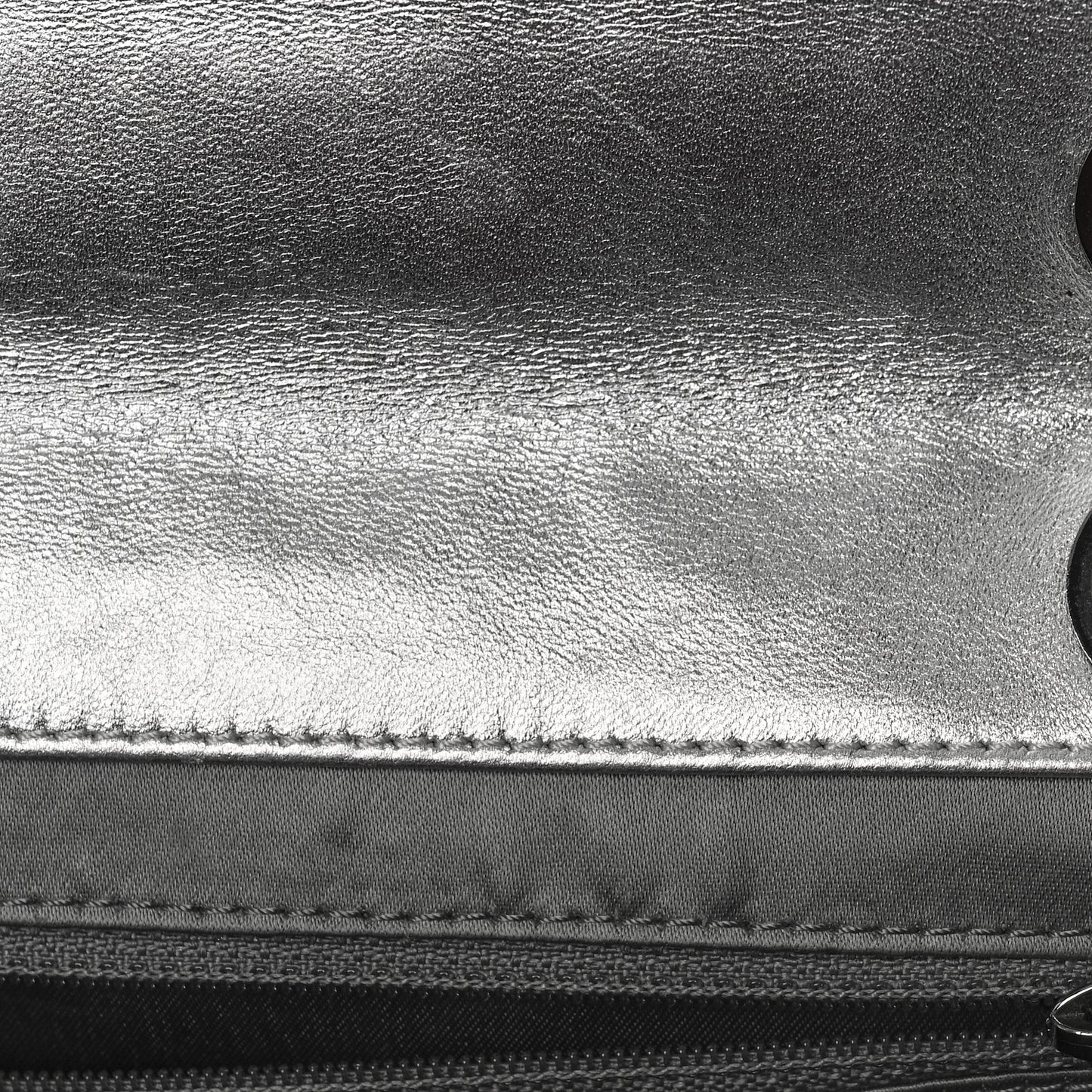 Vinyl Large Ice Cube Flap Silver