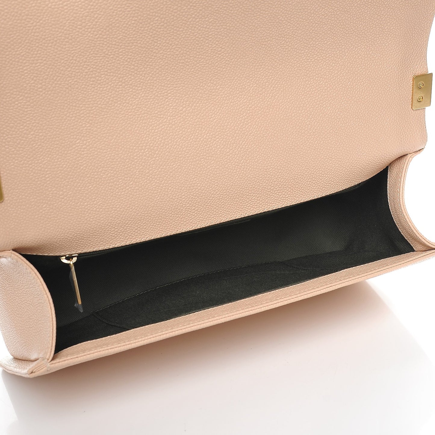 Caviar Quilted New Medium Boy Flap Beige Clair