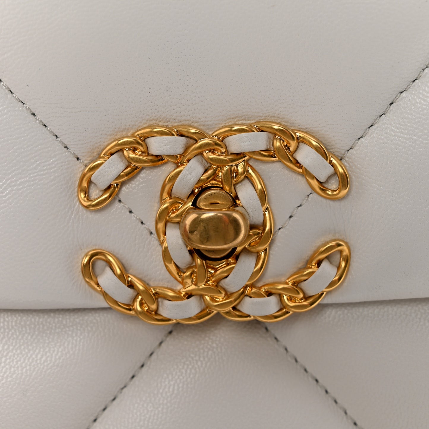 Goatskin Quilted Medium Chanel 19 Flap White
